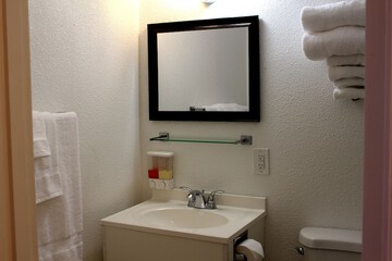 Bathroom sink
