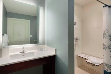 Room 14 of 21