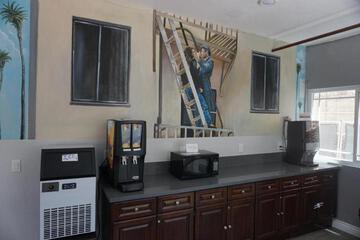 Photo 6