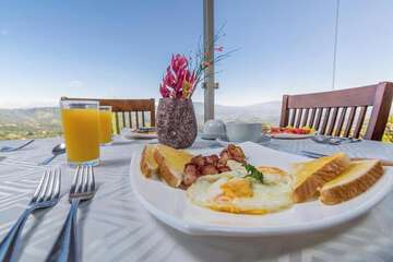 Breakfast meal