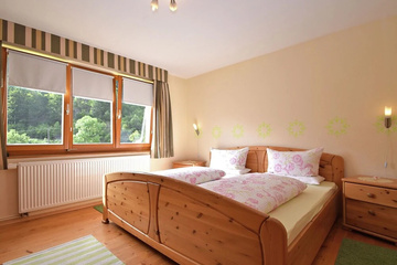 guest_rooms