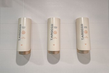 Bathroom amenities