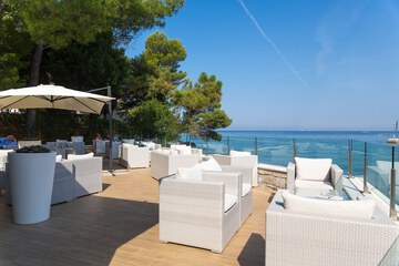 Beach bar