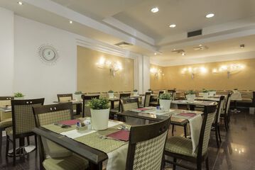 Food court