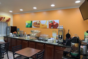 Breakfast/Coffee Service 43 of 46