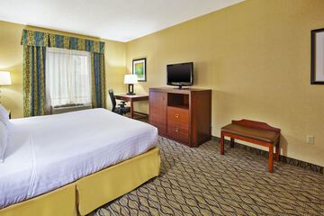 Room 32 of 121