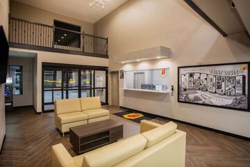 Hotel Interior 5 of 33