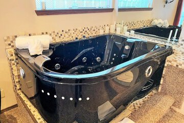 Private spa tub