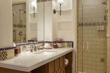 Bathroom shower