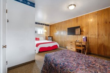 Room 152 of 212