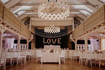 Banquet hall
