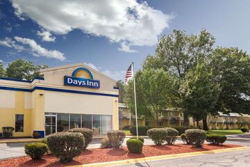 Days Inn by Wyndham Portage / Indiana Dunes National Park