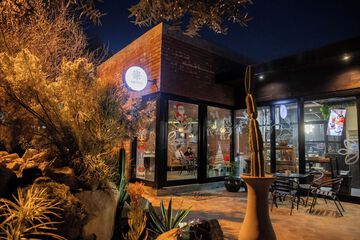 Coffee shop