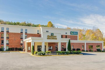Hotel 2 of 49