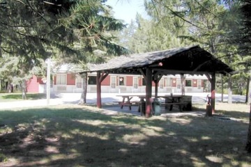 BBQ/picnic area
