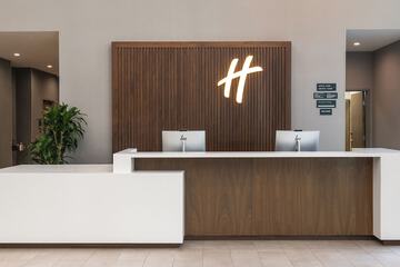 Check-in/check-out kiosk