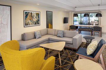 Hotel 2 of 43