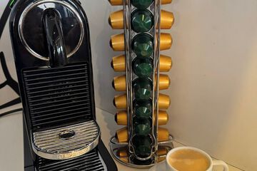 Coffee shop