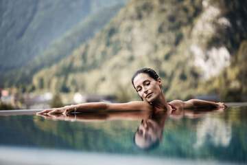 Infinity pool