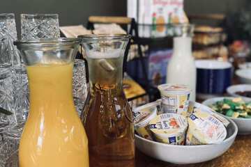 Breakfast buffet