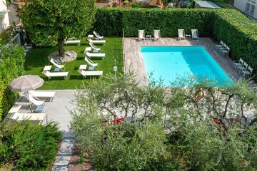 Sundeck
