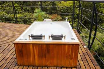 Private spa tub