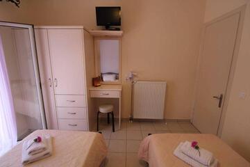 Photo 43