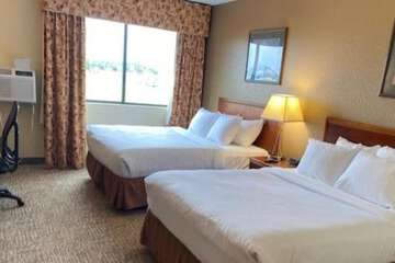 Comfort Inn & Suites at I-74 and 155