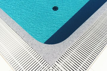 Infinity pool
