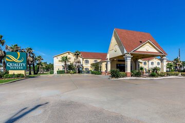 Quality Suites Houston North - Spring