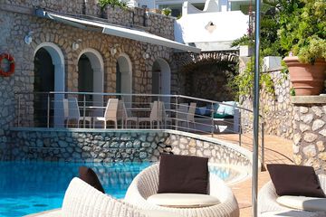 Sundeck