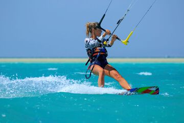Surfing/boogie boarding