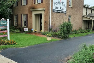 Hall Place Bed & Breakfast