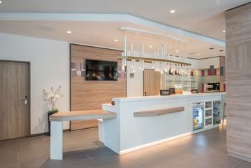 Snack bar