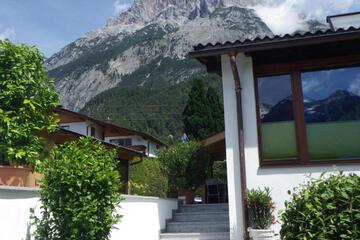 Photo 49