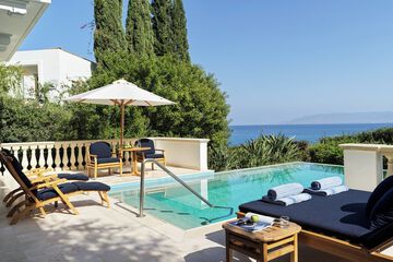 Private pool