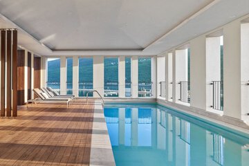 Rooftop pool