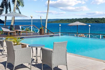 Infinity pool