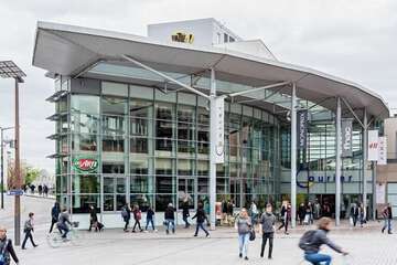 Shopping mall