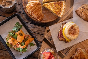 Breakfast/Coffee Service 114 of 146