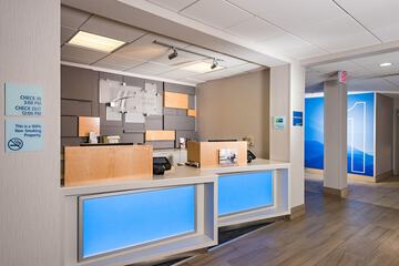 Check-in/check-out kiosk