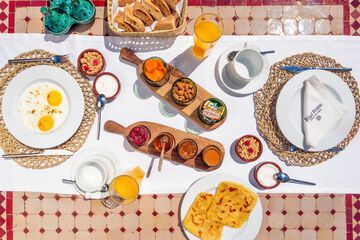 Breakfast meal