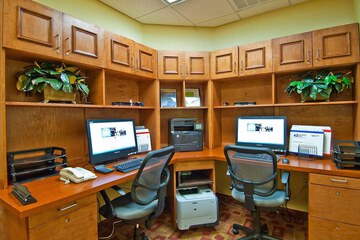 Business Center 75 of 75