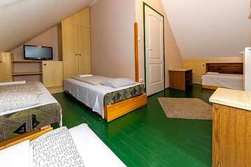 Photo 44