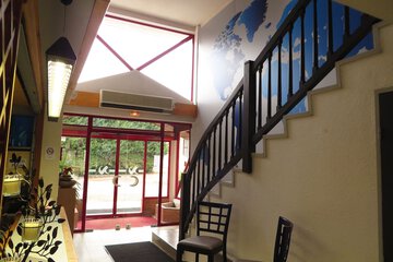 Check-in/check-out kiosk