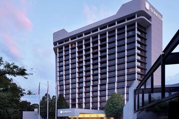 Hotel 2 of 64