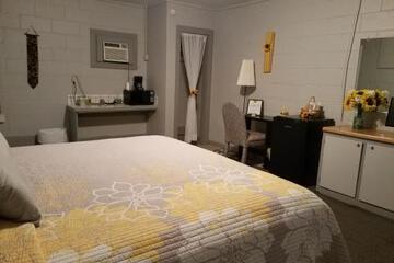 Photo 8
