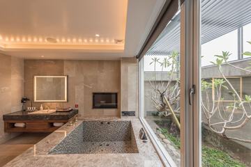 Jetted tub
