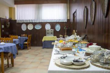 Breakfast buffet