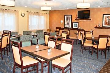 Breakfast/Coffee Service 26 of 32